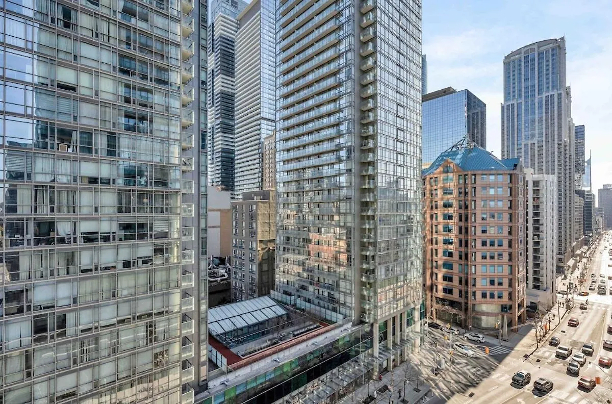 Large 2Br On Bay Street 4 Beds With Balcony Apartment Toronto 0*,