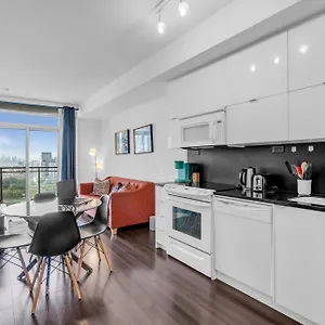 Appartement View - 1 Free Parking, Toronto